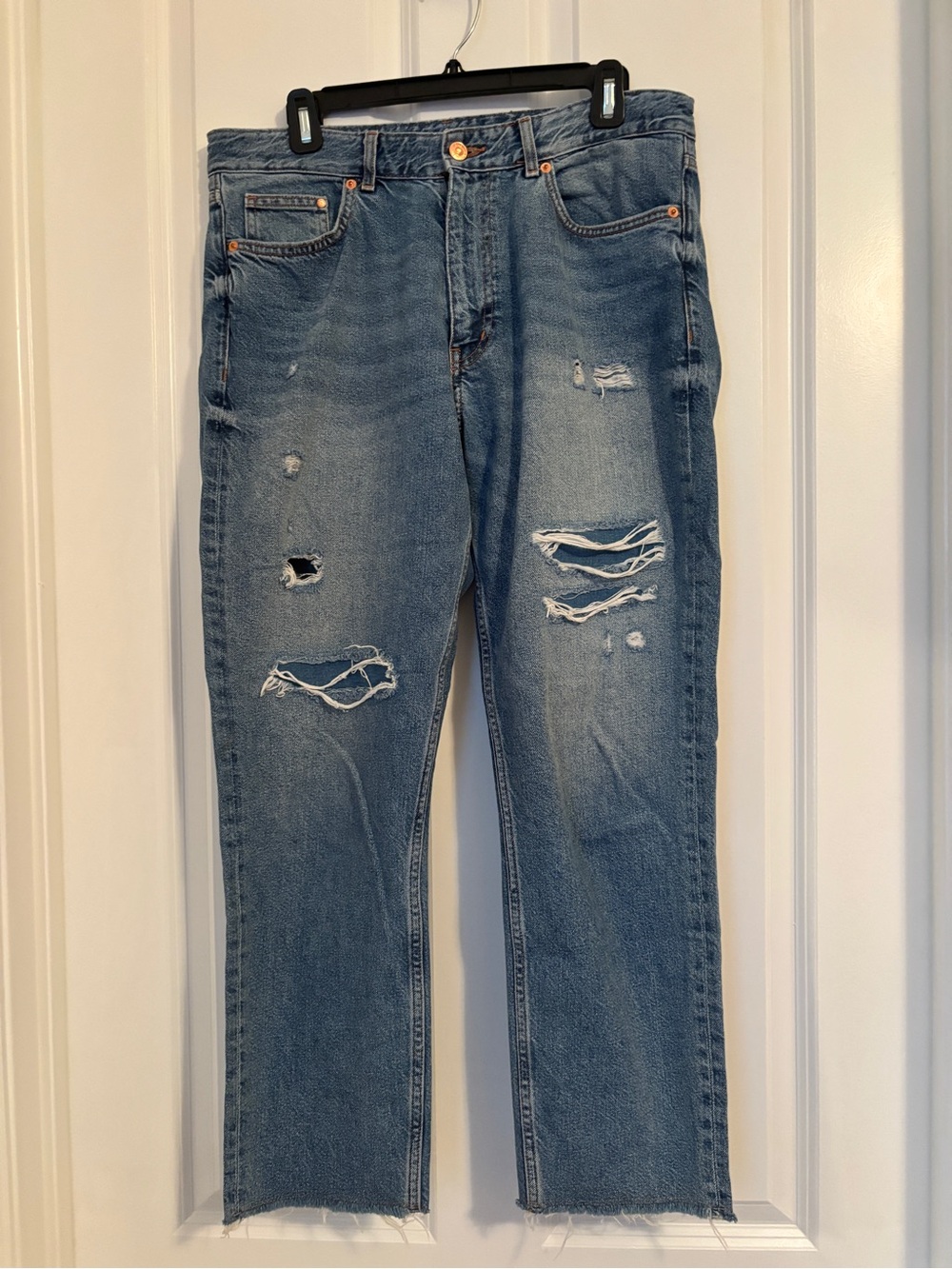 & Denim - Women’s Distressed Blue Denim Jeans  Size 32. Straight, High Waist.